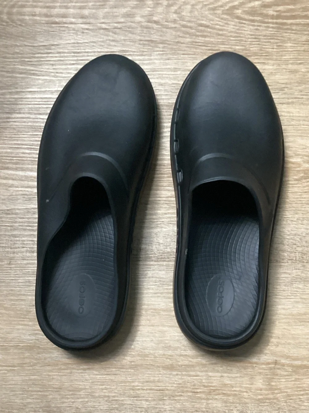 OOFOS Men's Black Slip-On Comfort Clogs US M 11 EUR 11 Women’s 13 Unisex